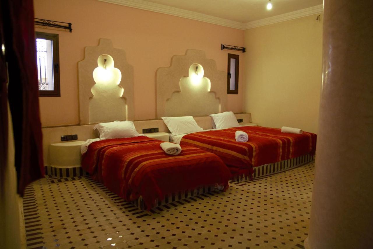 Auberge La Source Мерзуга Экстерьер фото